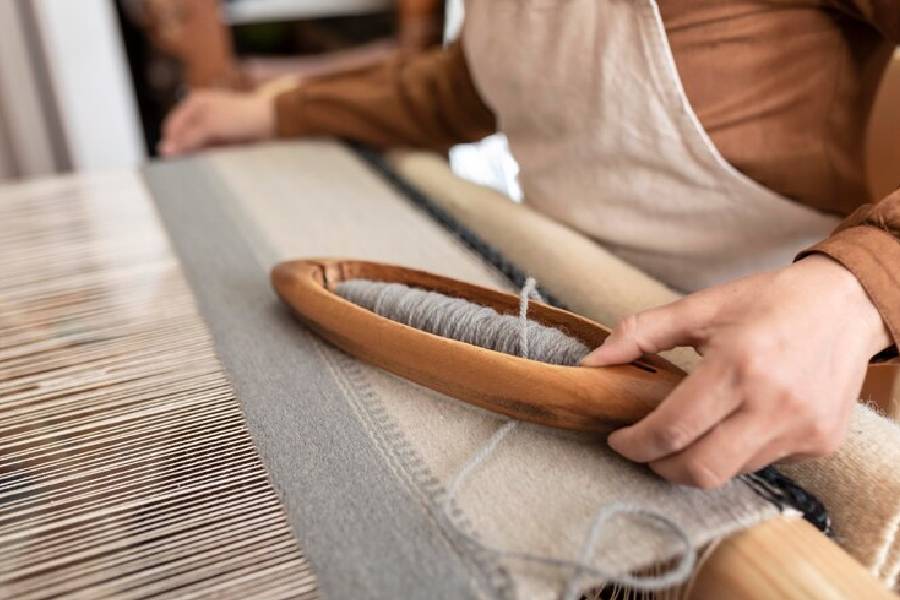 Artesanos explorando el pasado para crear el futuro